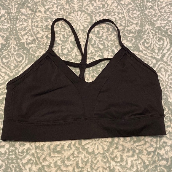 Balance Athletics Lux Bra size large but fits more like medium color black 👍🏽 - Picture 1 of 5